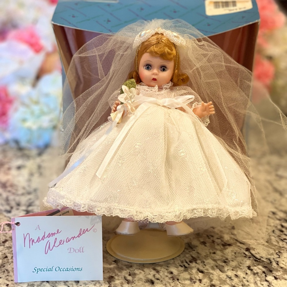 Madame Alexander 8” Bride Model #10392